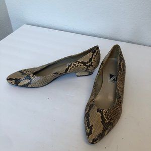 Vintage J Renee snakeskin shoes 7 N